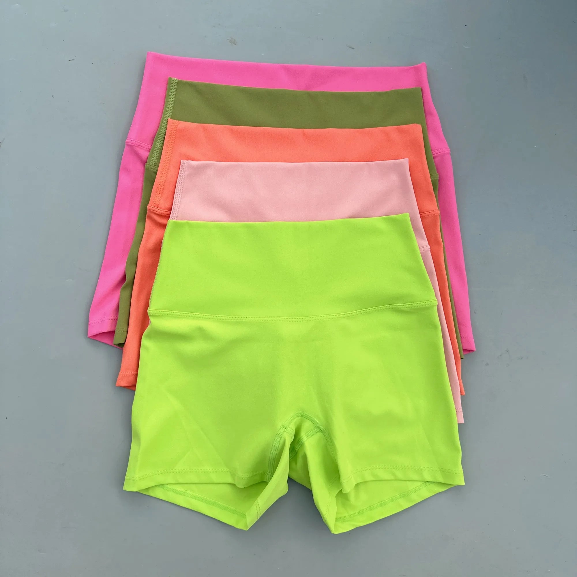 Women’s Seamless Yoga Set – 2/3 Piece Workout Outfit (Sports Bra, Leggings & Shorts)