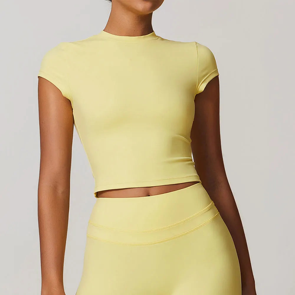 Women’s Seamless Active Wear Set – Crop Top & High-Waist Shorts/Leggings